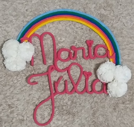 Guirlanda Maria Julia em tricotin